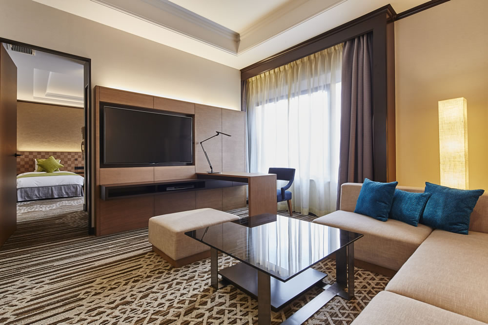 【スイート】最上階スイートルームでラグジュアリーなステイを・・・