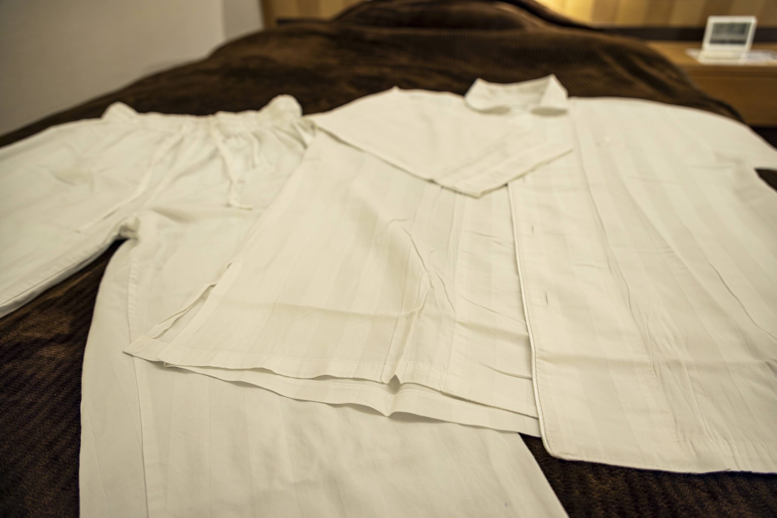 上下セパレートタイプのパジャマ（ワンピースタイプもご用意ございます）