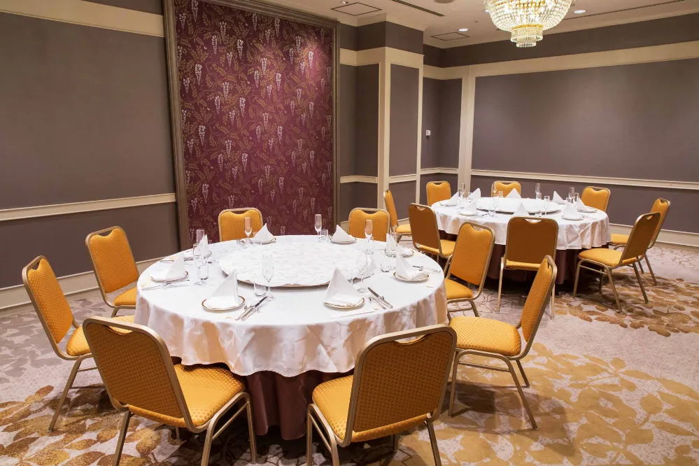 小宴会場　アメジスト／エメラルド