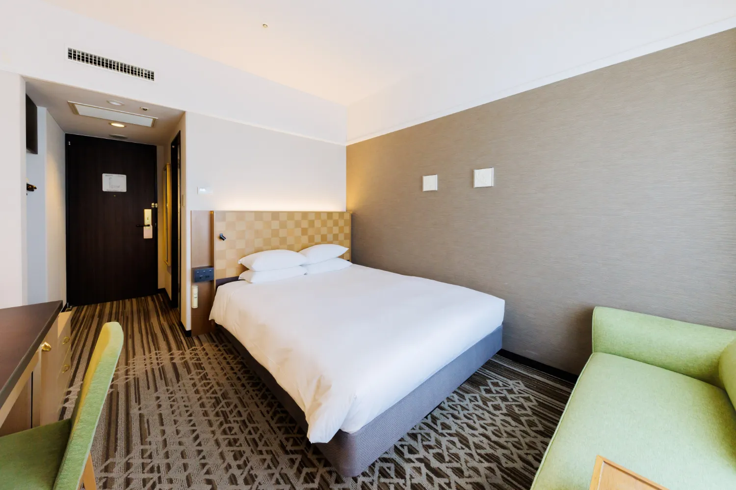 モデレートダブル